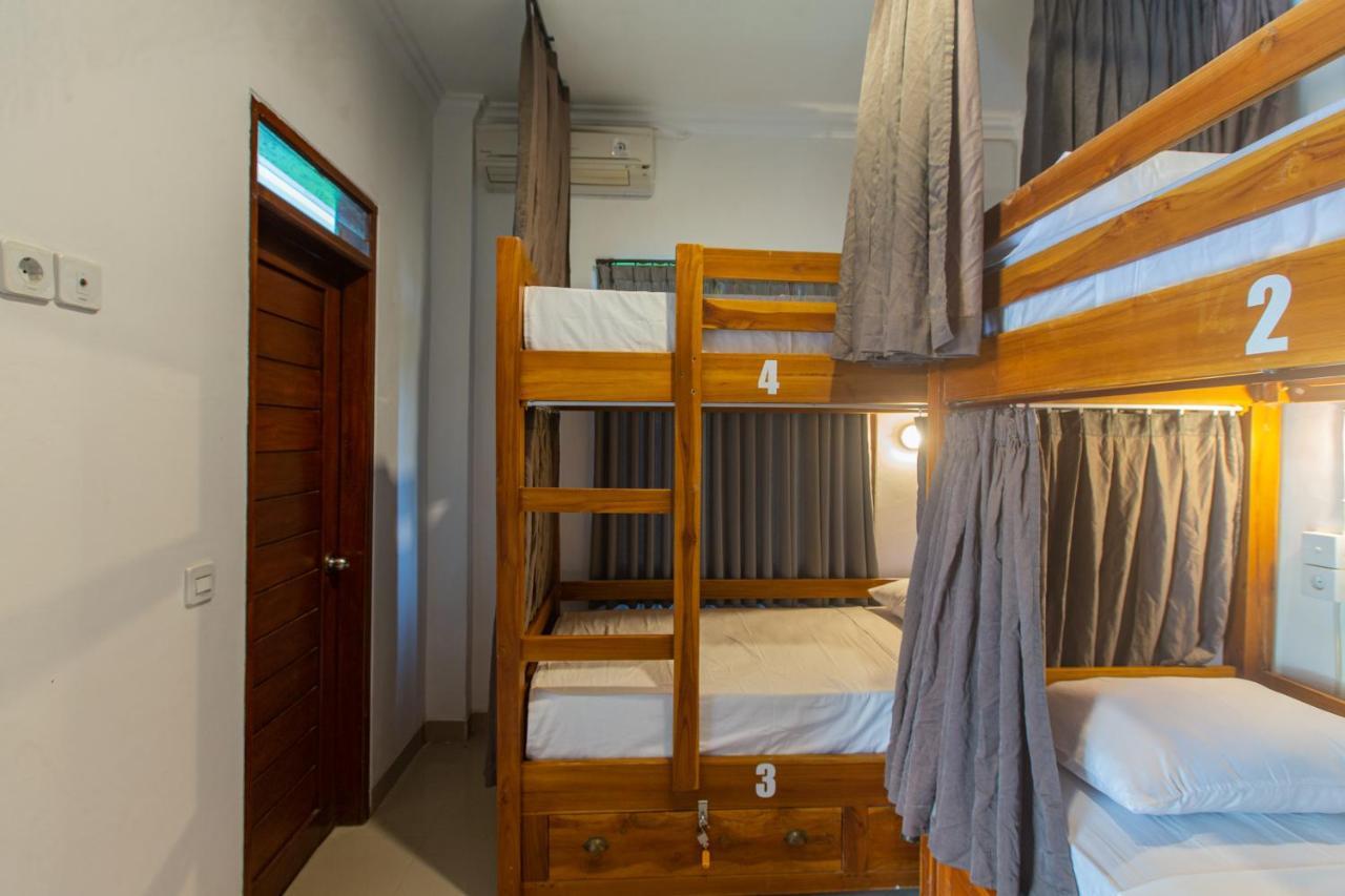Zentiga Surf Hostel Canggu  Luaran gambar